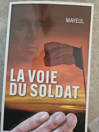 LIVRE DÉDICACÉ: LA VOIE DU SOLDAT – DE L’EMBUSCADE D’UZBIN À LA PROTECTION RAPPROCHÉE